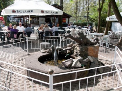 Photo: Am Drachenbrunnen